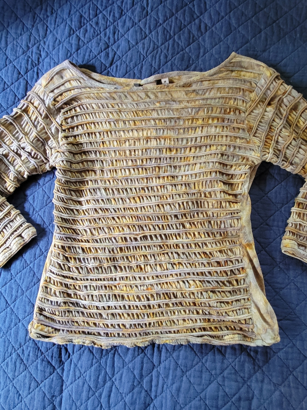 Light Olive Green Textured Ruched 3/4-Sleeve Top